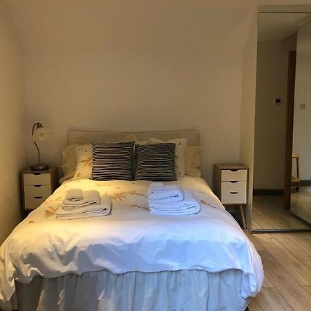 Quiet Kensington Flat Ideal For Central לונדון מראה חיצוני תמונה