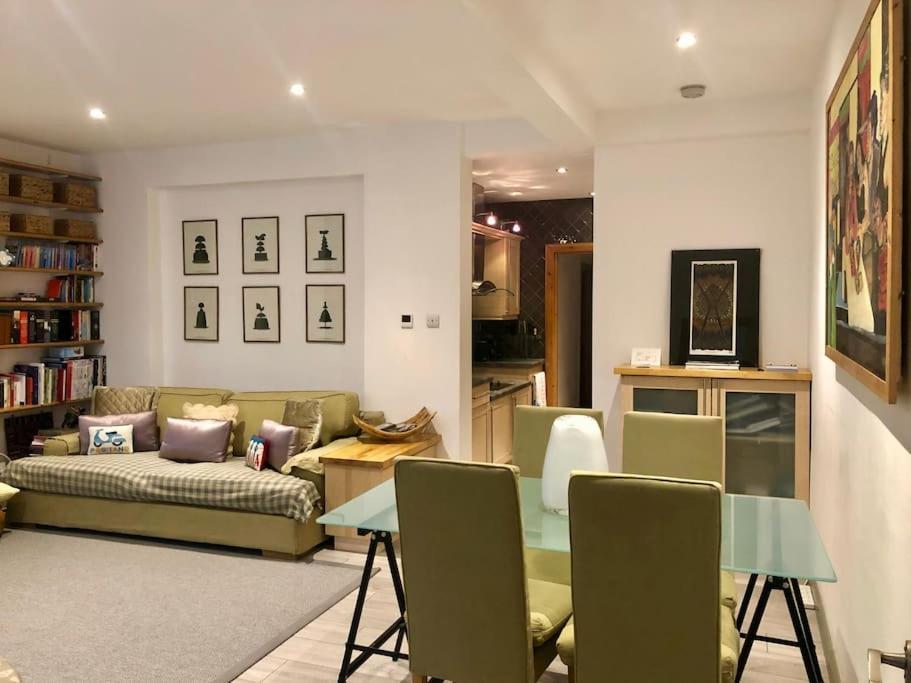 Quiet Kensington Flat Ideal For Central לונדון מראה חיצוני תמונה